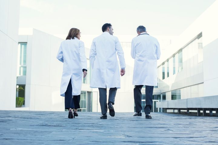 Overseas trained doctors 1900 x 500